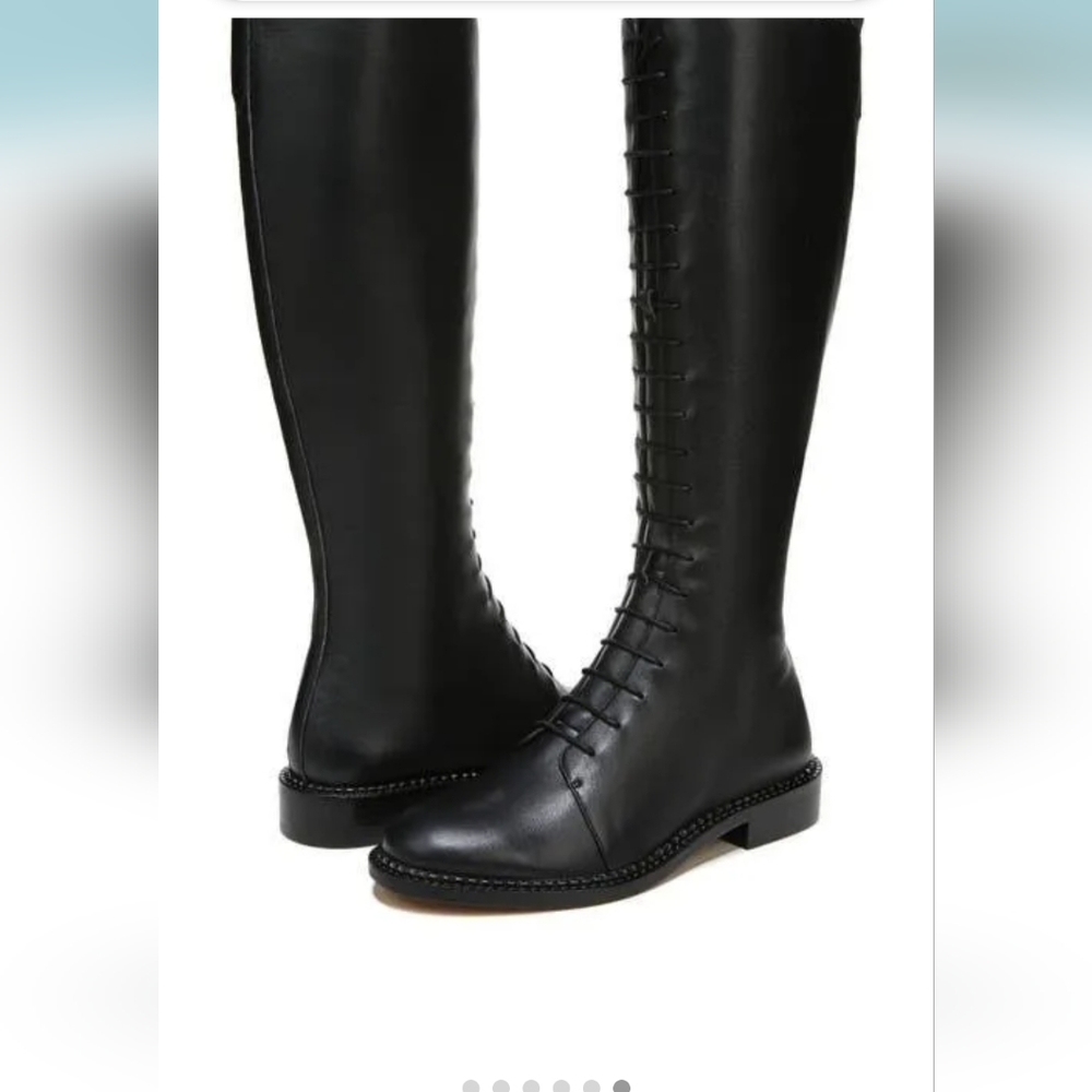 Black  boots